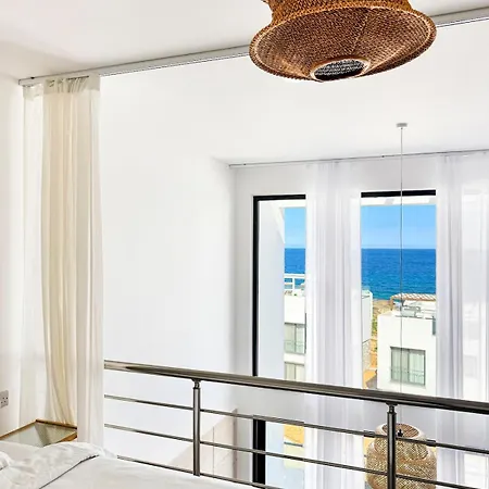 Apartament Elli Azure Loft & 2-floor Boho Duplex With Rooftop Terrace & Infinity View