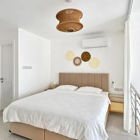Apartament Elli Azure Loft & 2-floor Boho Duplex With Rooftop Terrace & Infinity View *
